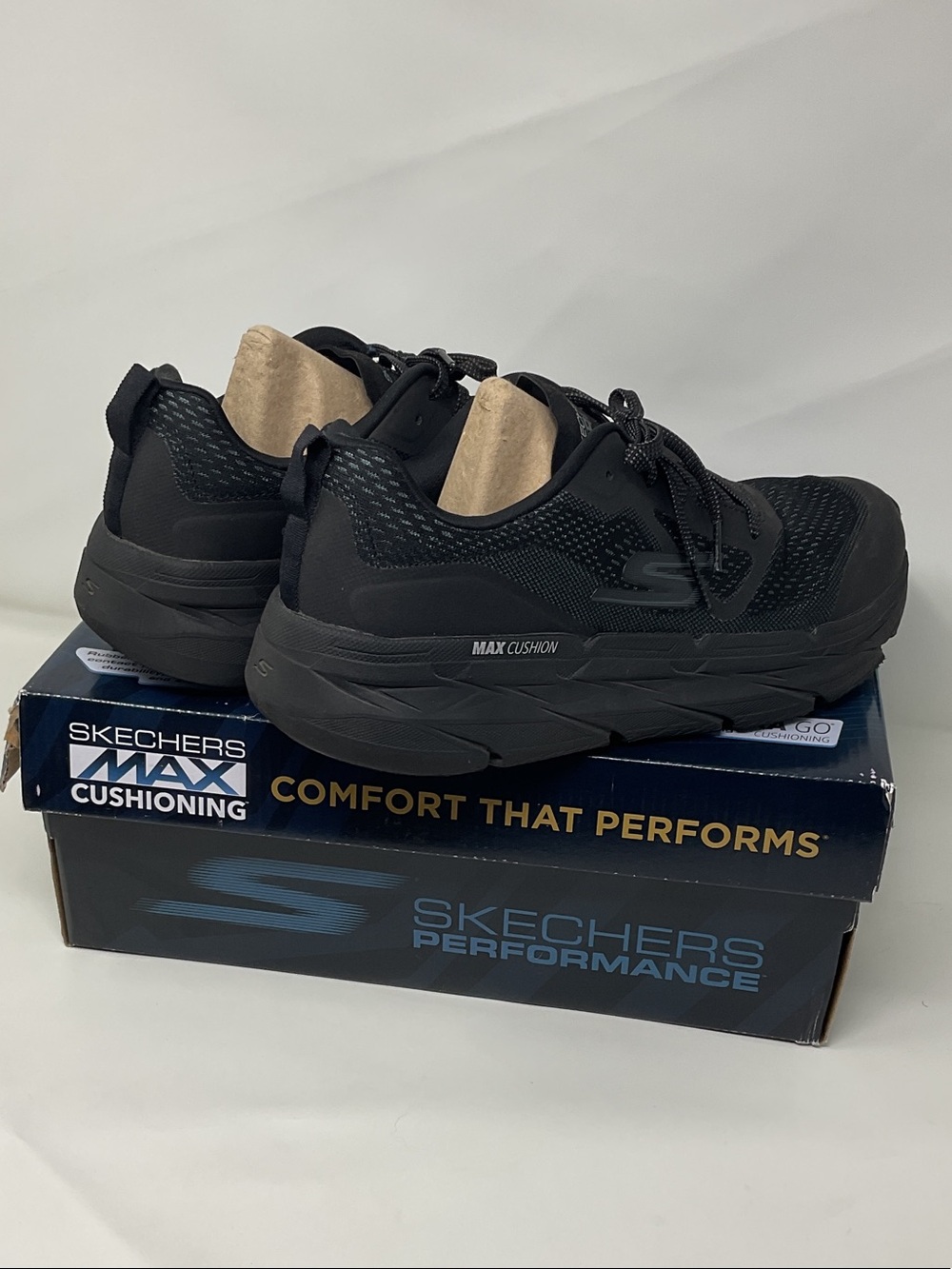 Skechers Men's Black Athletic Max Cushioning Sneakers